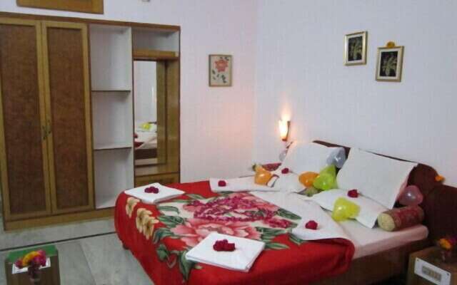 Hotel Surya