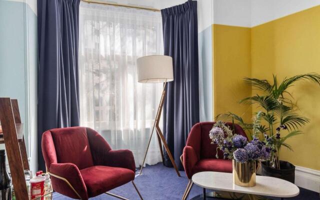 Hotel Harry