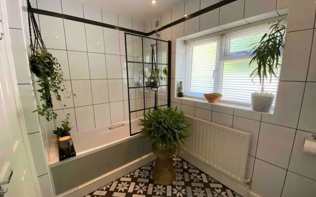 4 Bedroom Victorian Townhouse With Sea Views