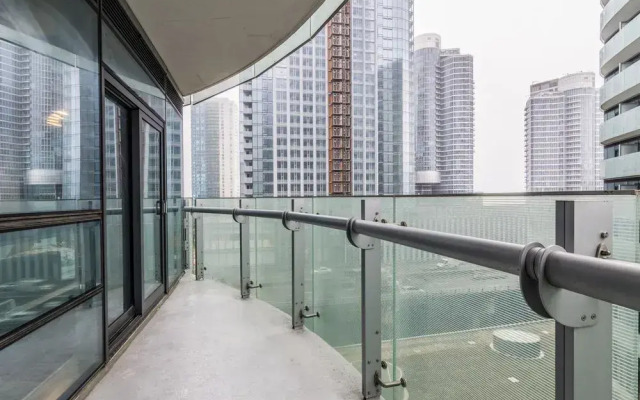 Aoc Suites - Two Bedroom Condo - City/Cn Tower View