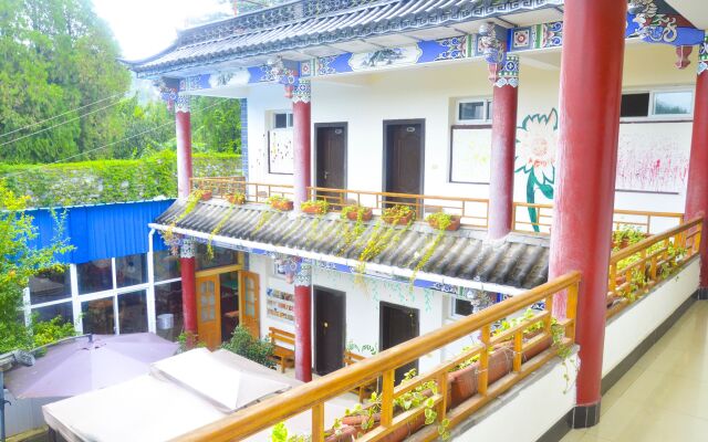 Dali Five Elements Hostel