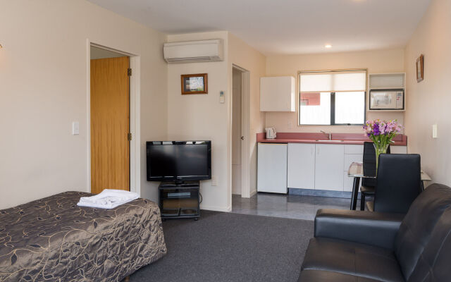 Aston Court Motel Blenheim