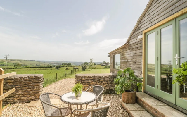 Boundary Barn