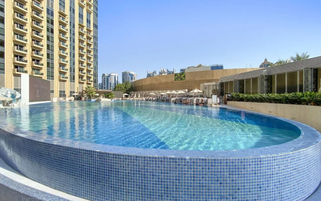 Elegant 1 Bedroom Overlooking Dubai Marina Canal