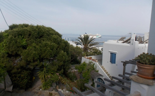 Studios and Suites Rania