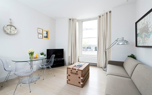 Charming 1BR Flat near Shepherd's Bush