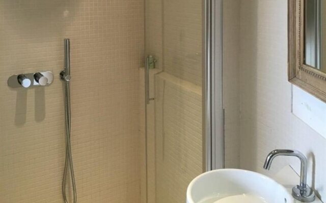Bed  Breakfast London Organic