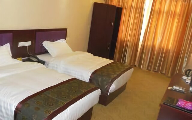 Midi Hotel