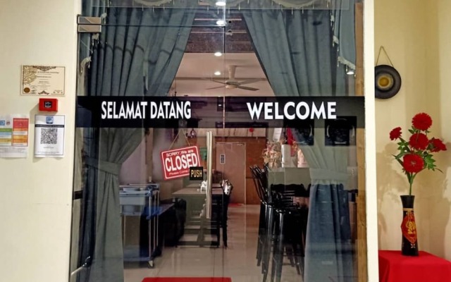 Borneo Suites Hotel
