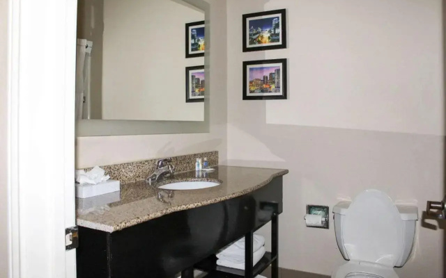 Holiday Inn Express Fultondale