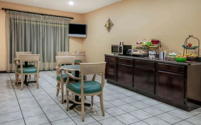 Red Roof Inn Terrell