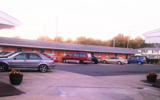 Traveler's Inn Motel