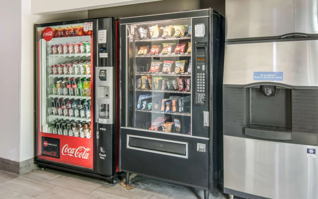 Motel 6 Cleburne, TX