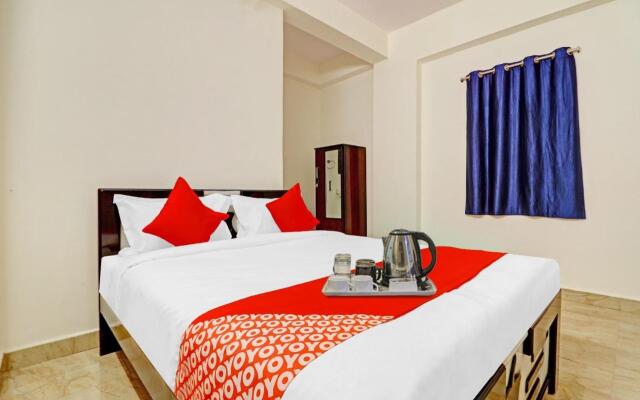 OYO 70119 Happy stay Hotels