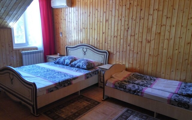 Guest House Uyut