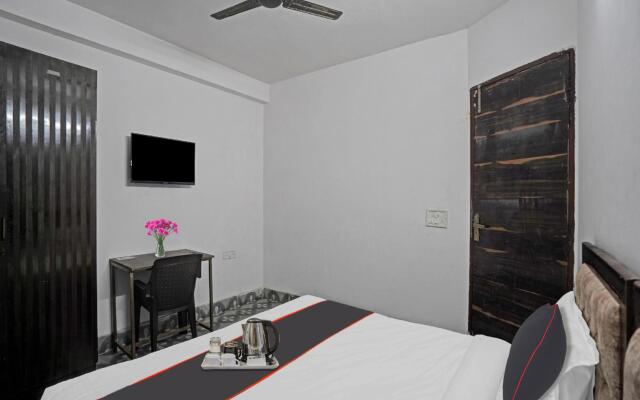 Rohini Inn by OYO Rooms