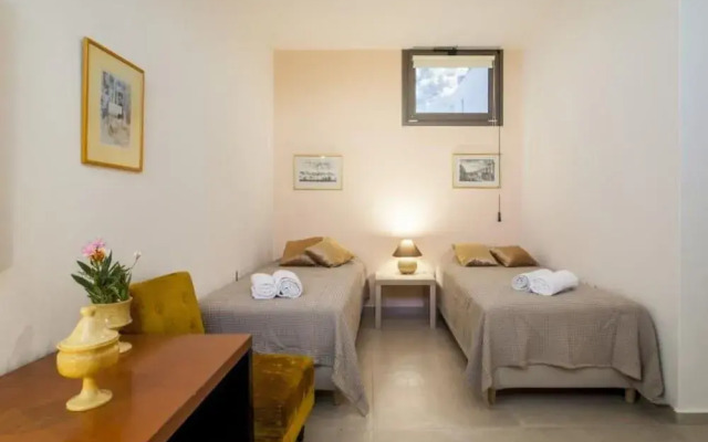 Luxurious Rikas Villa