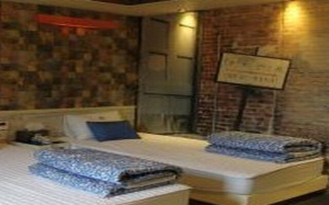 Green B' Hotel