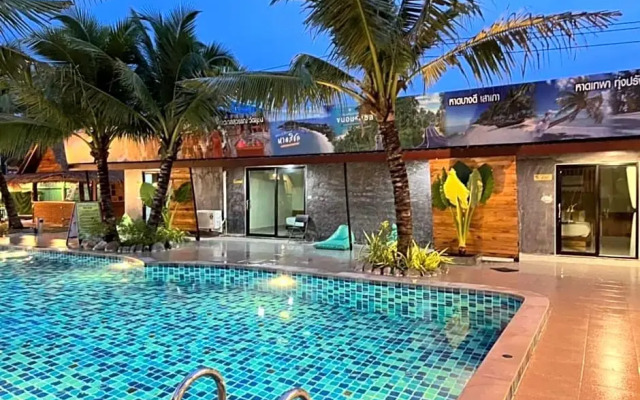 kinjo park pool view delux2 (double bed)