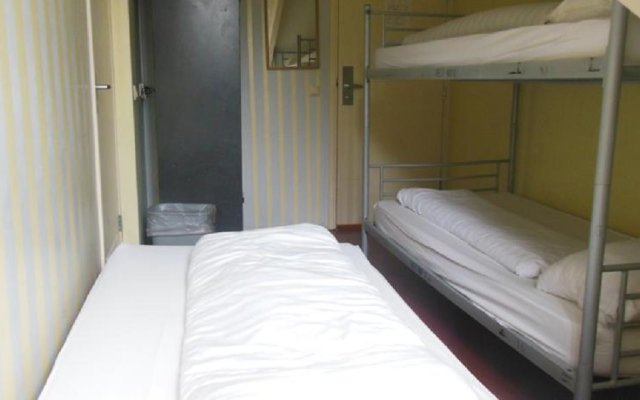 Hostel Sleep Inn