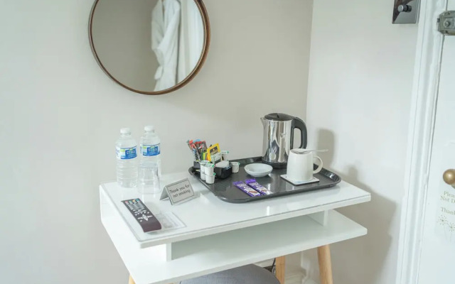INNit Hotel - Marina House