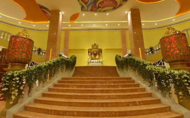 The Royal Pinnacle Hotel
