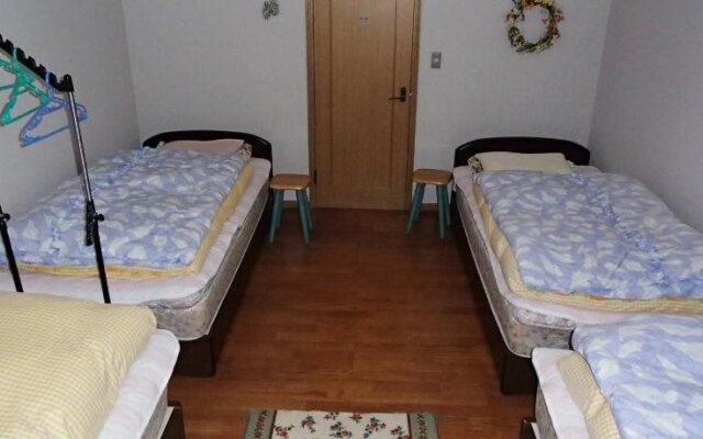 Yatsugatake Pony Youth Hostel