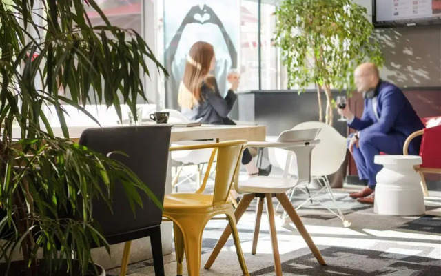 ibis Lyon Caluire Cité Internationale