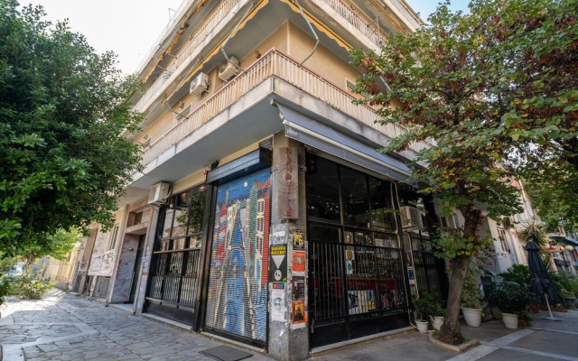 Petit Keramikos Studio - Historic Center