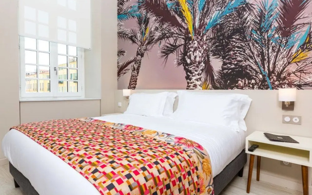 Palais Saleya Apartment & Suite