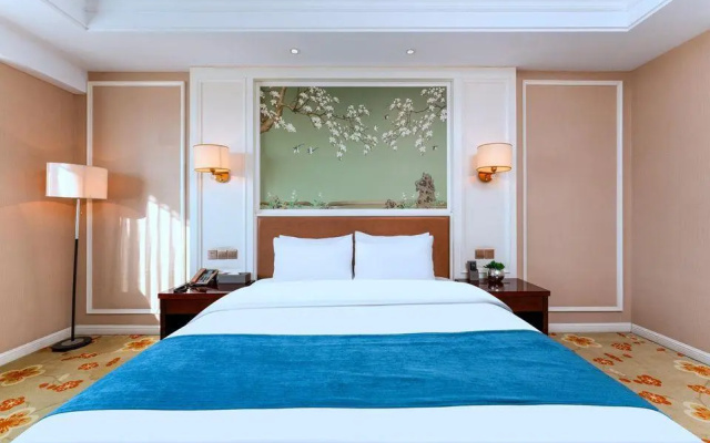 INZONE GARLAND SELECTION Hotel (Zhangqiu High-Speed Railway Station Mingshui Ancient Town) – Guest Rooms – Jinan