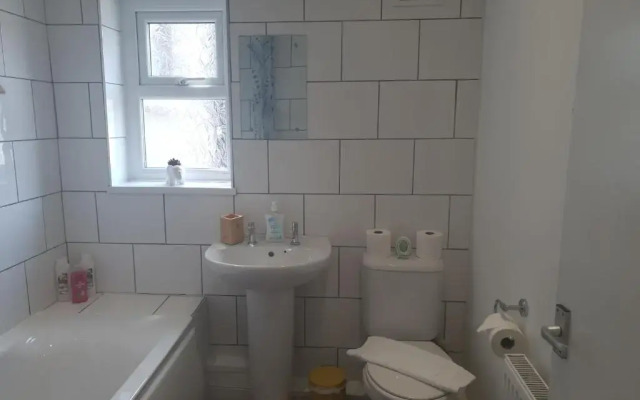 Cozy Crib - 1 Bed Studio