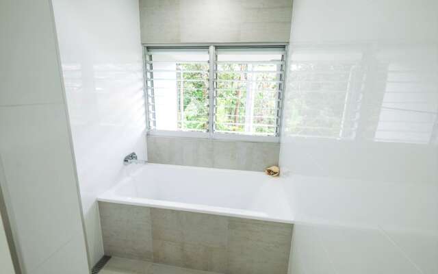 Bellevue Holiday Home Airlie Beach