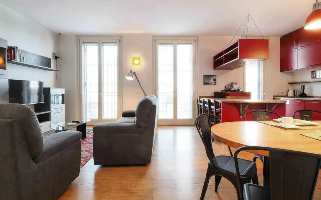 UCA14 Luxury large apartment with private terrace in Citylife