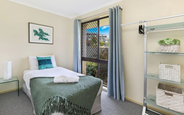 Naroo7- Prime Mooloolaba Location