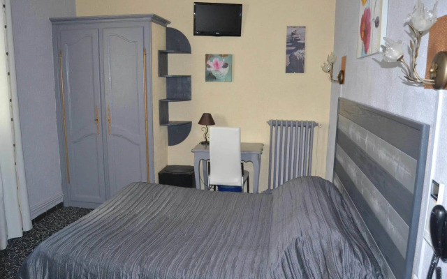 Hôtel Le Dauphin Bleu