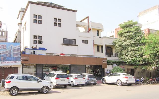 OYO 3232 Royal Inn