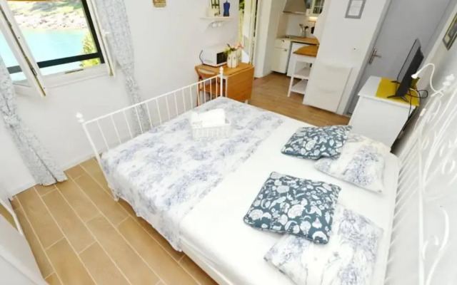 Bay House Rosohotnica