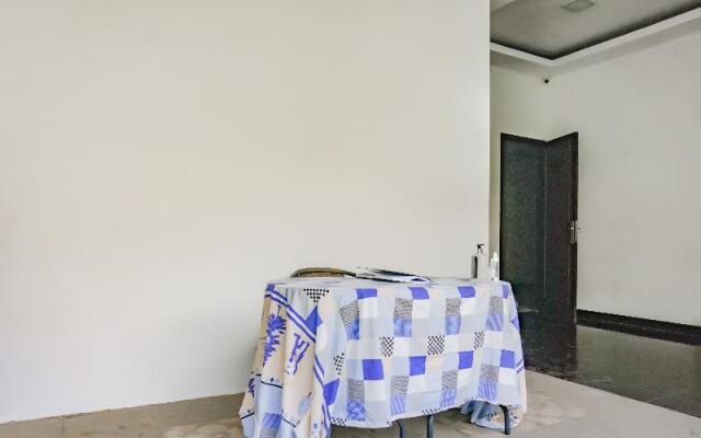 OYO 90220 Pendowo Limo