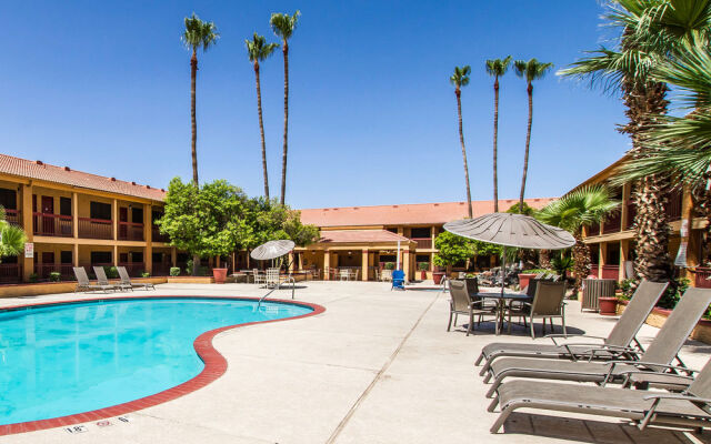 QUALITY INN &amp; SUITES MESA