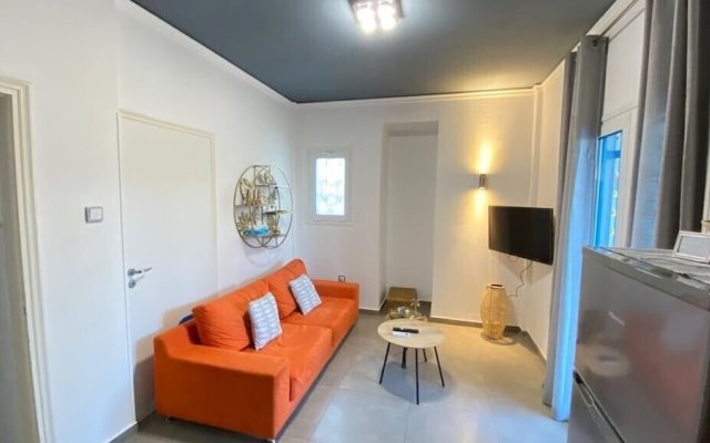 Breeze One Bedroom Apartment by BluPine