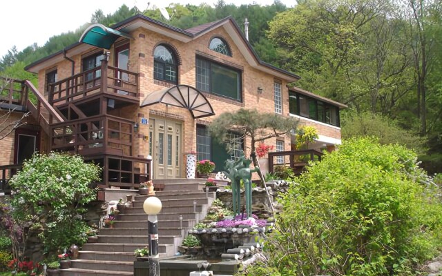 Yangpyeong Scented Clay Pension