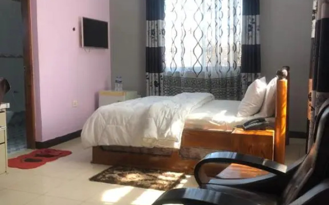 Regal Naivera Hotel