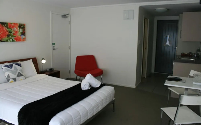 Atlas Suites And Apartments