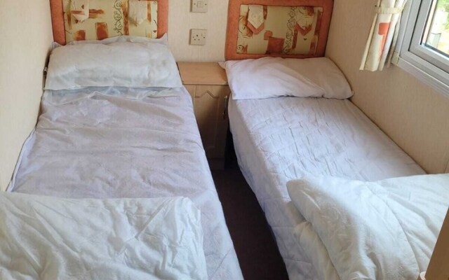 Discover Comfort Home From Home 8-birth Caravan