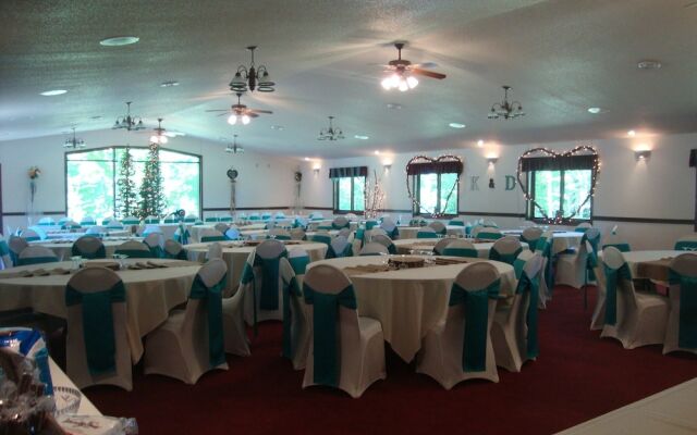 Horseshoe Bay Lodge