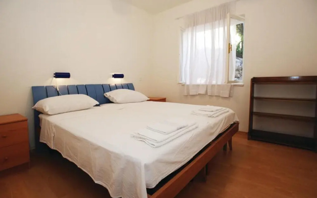 Nice Home in Postira With 5 Bedrooms, Wifi and Outdoor Swimming Pool