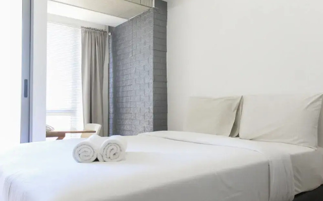 Comfy Studio Apartment At M-Town Residence