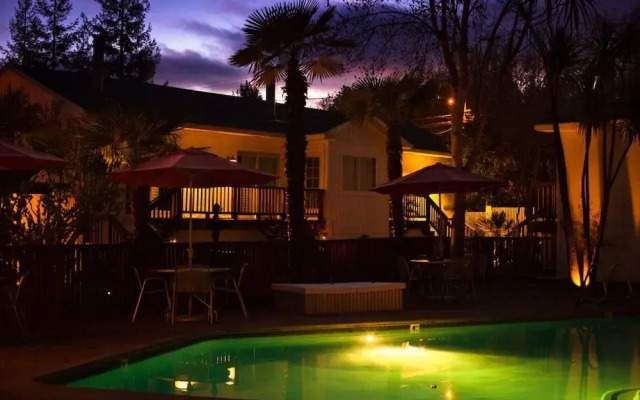 Boon Hotel + Spa - Adults Only