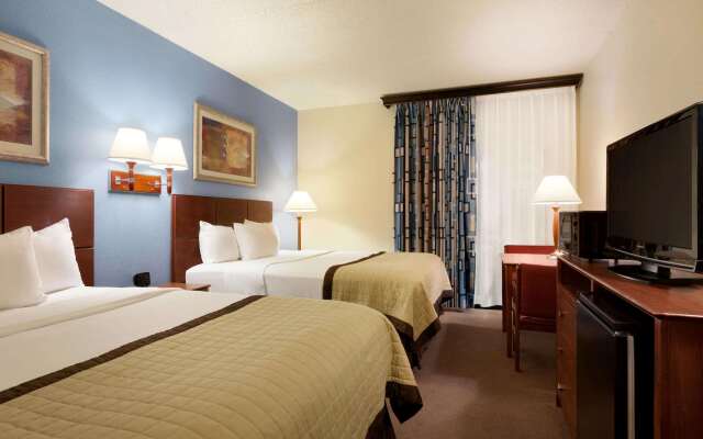 Ramada by Wyndham Fargo